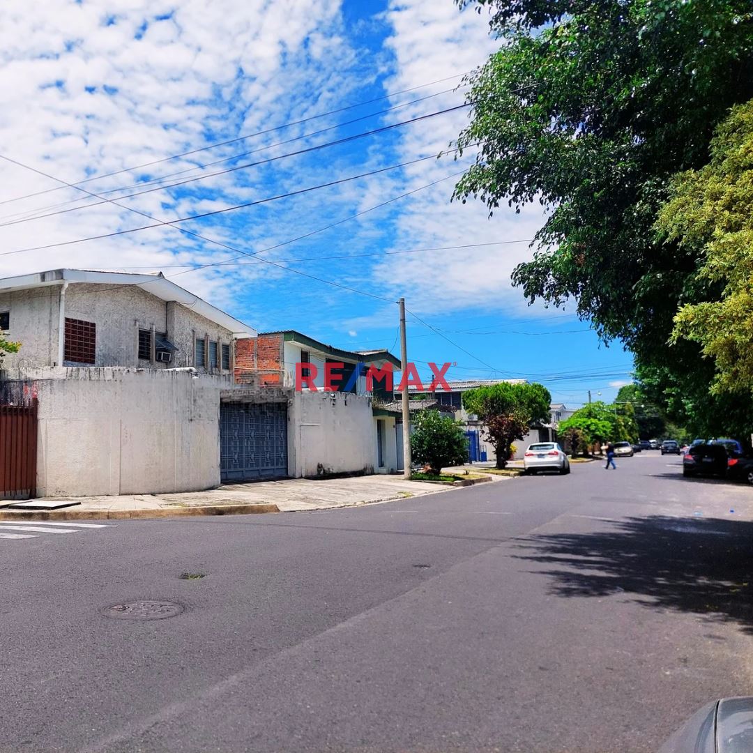 JARDÍNES DE GUADALUPE, ANTIGUO CUSCATLÁN, CASA EN VENTA